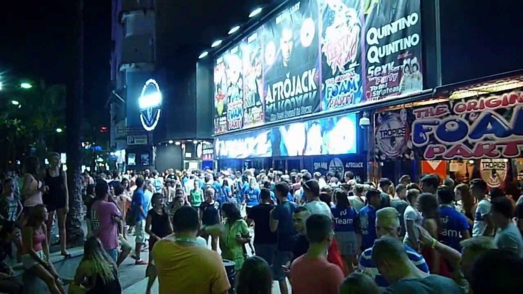 Discotheek Tropics in Lloret de Mar - GoLloretdeMar.nl